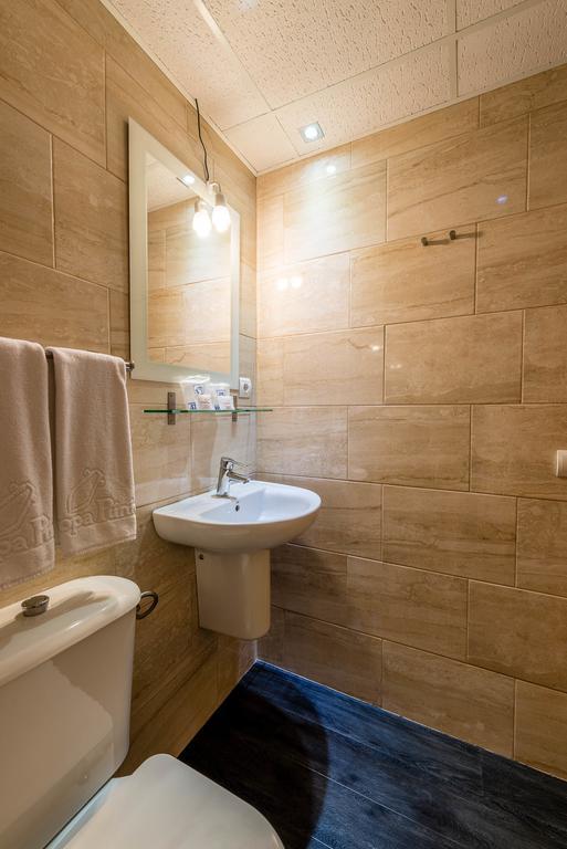 איביזה העיר Hostal Residencia Europa Punico מראה חיצוני תמונה