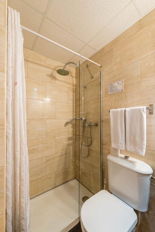 איביזה העיר Hostal Residencia Europa Punico מראה חיצוני תמונה