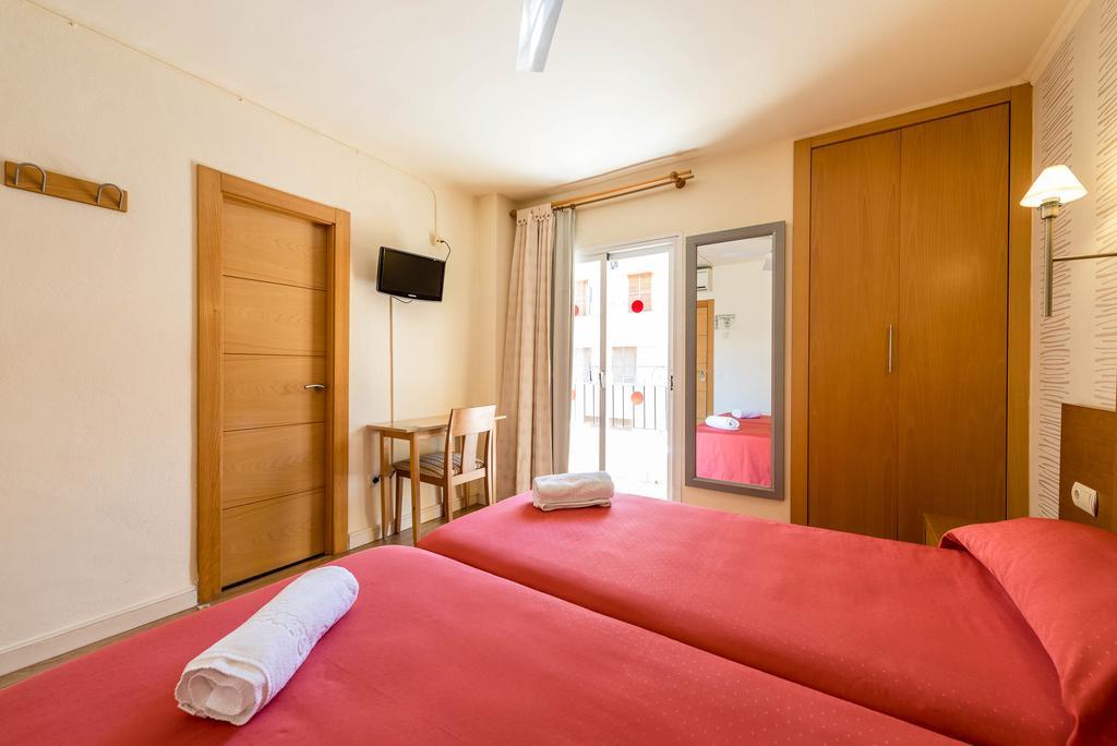 איביזה העיר Hostal Residencia Europa Punico מראה חיצוני תמונה